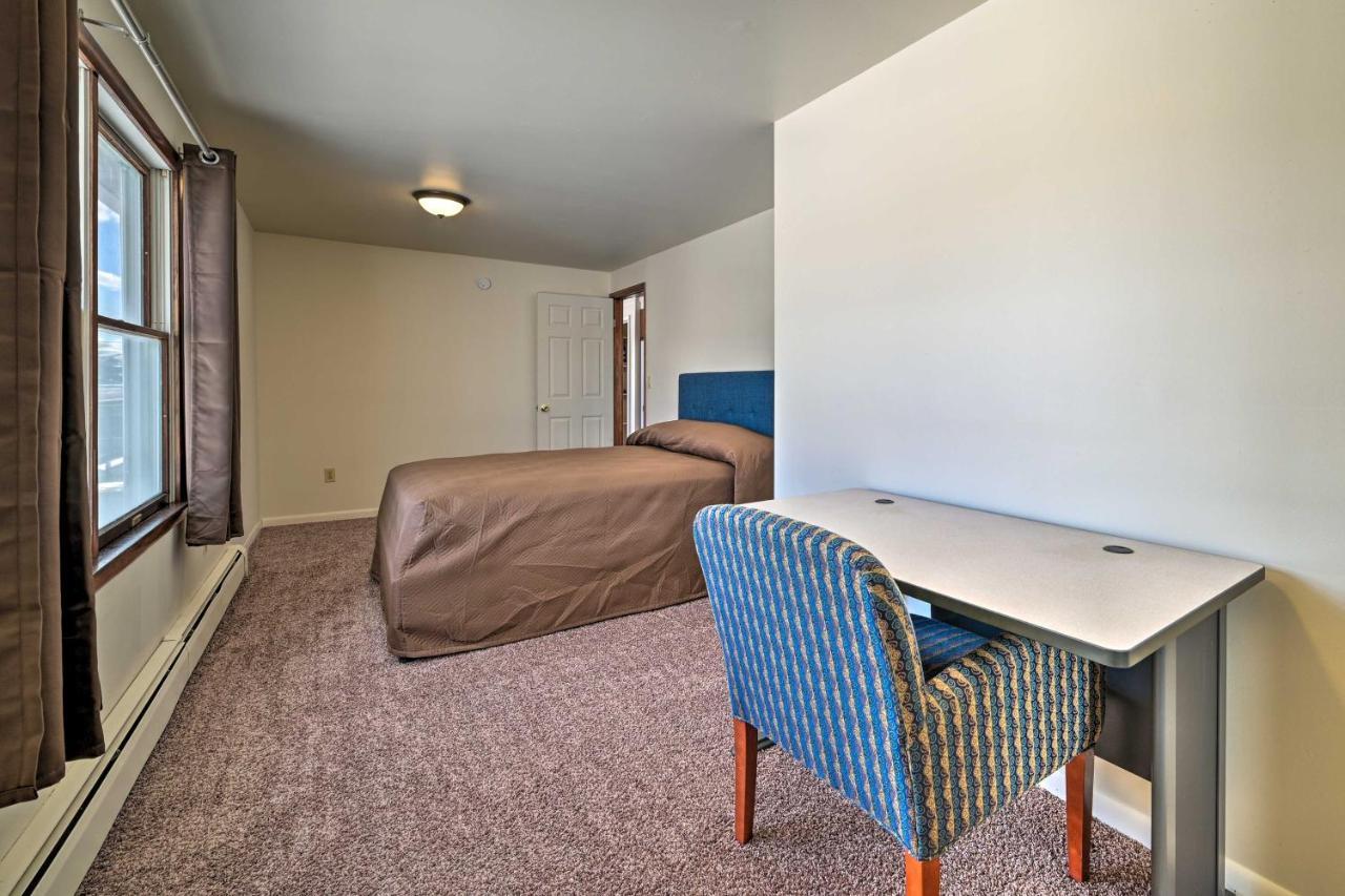 Cozy Tawas City Home With Views Of Lake Huron! ภายนอก รูปภาพ